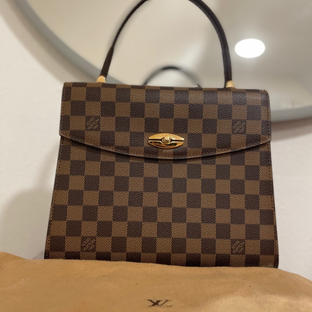 Louis Vuitton Purse